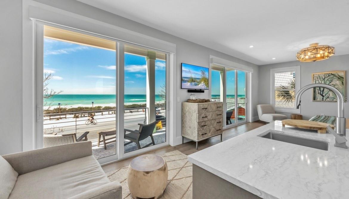 CORTEZ BEACH - Residential