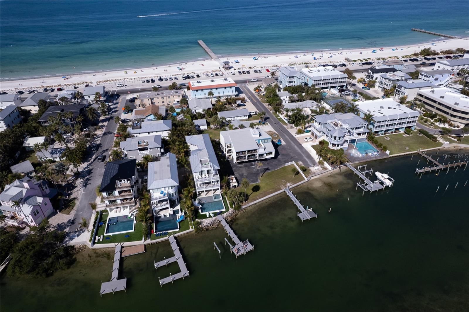 CORTEZ BEACH - Residential
