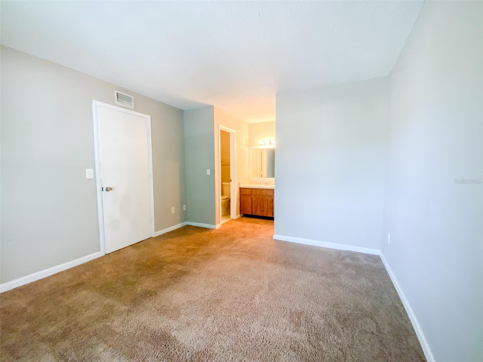 HARBOR CLUB CONDO - Residential Lease