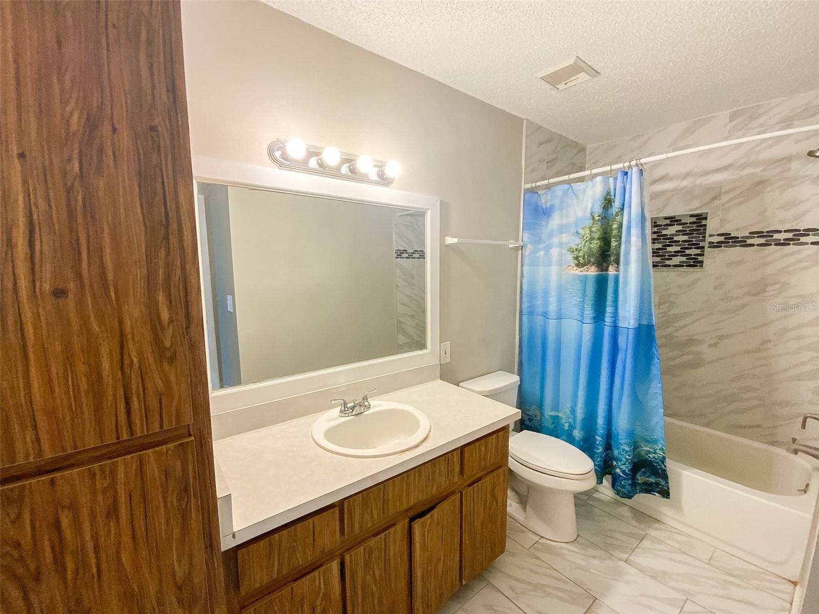 HARBOR CLUB CONDO - Residential Lease