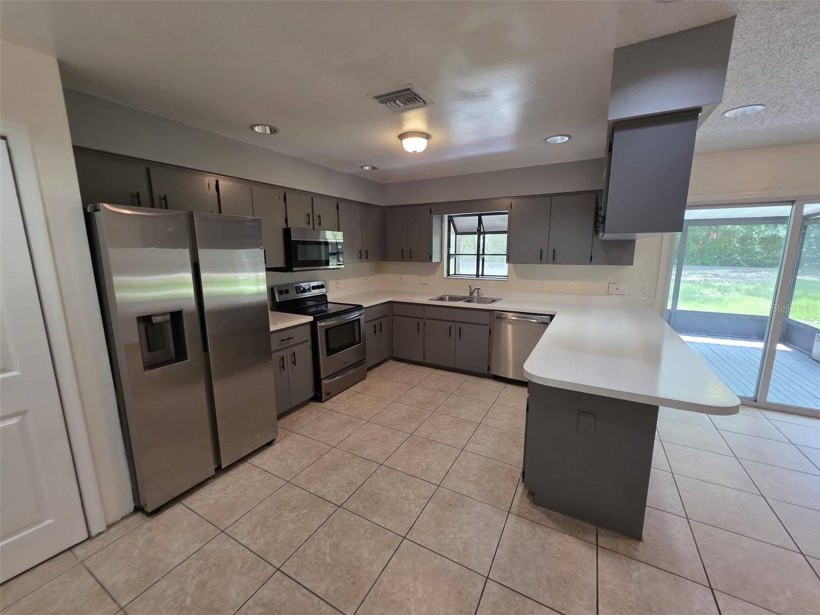 UNPLATTED - Residential Lease