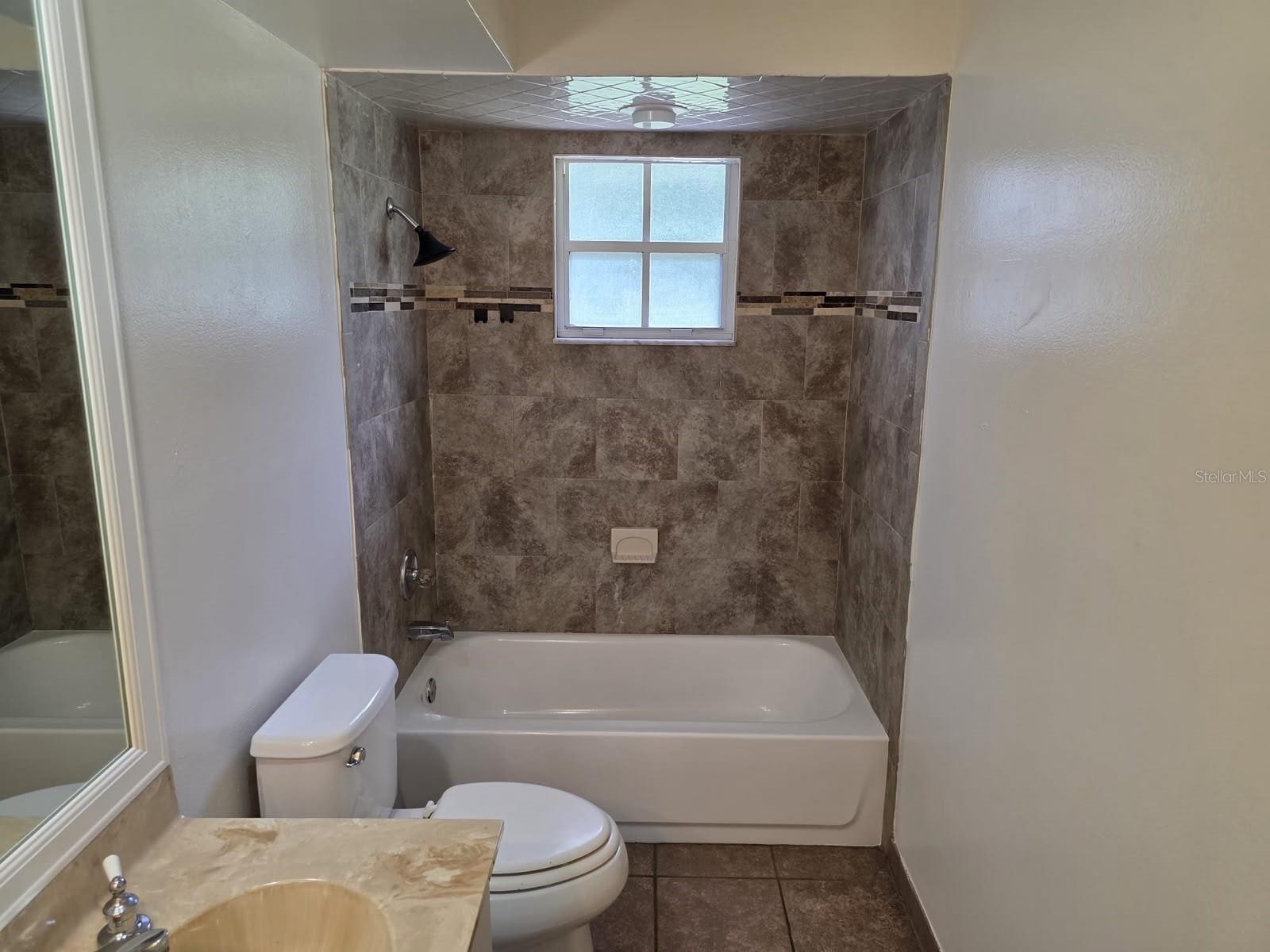 UNPLATTED - Residential Lease
