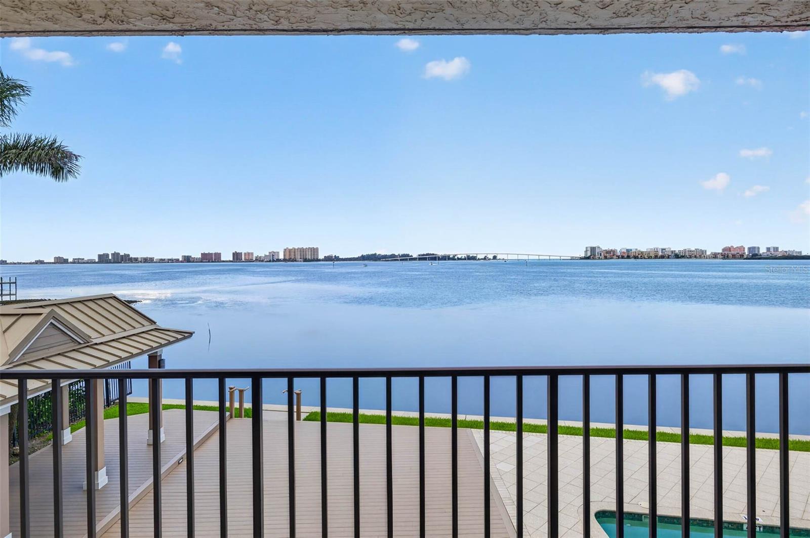 CAMELOT OAKS CONDO - Residential