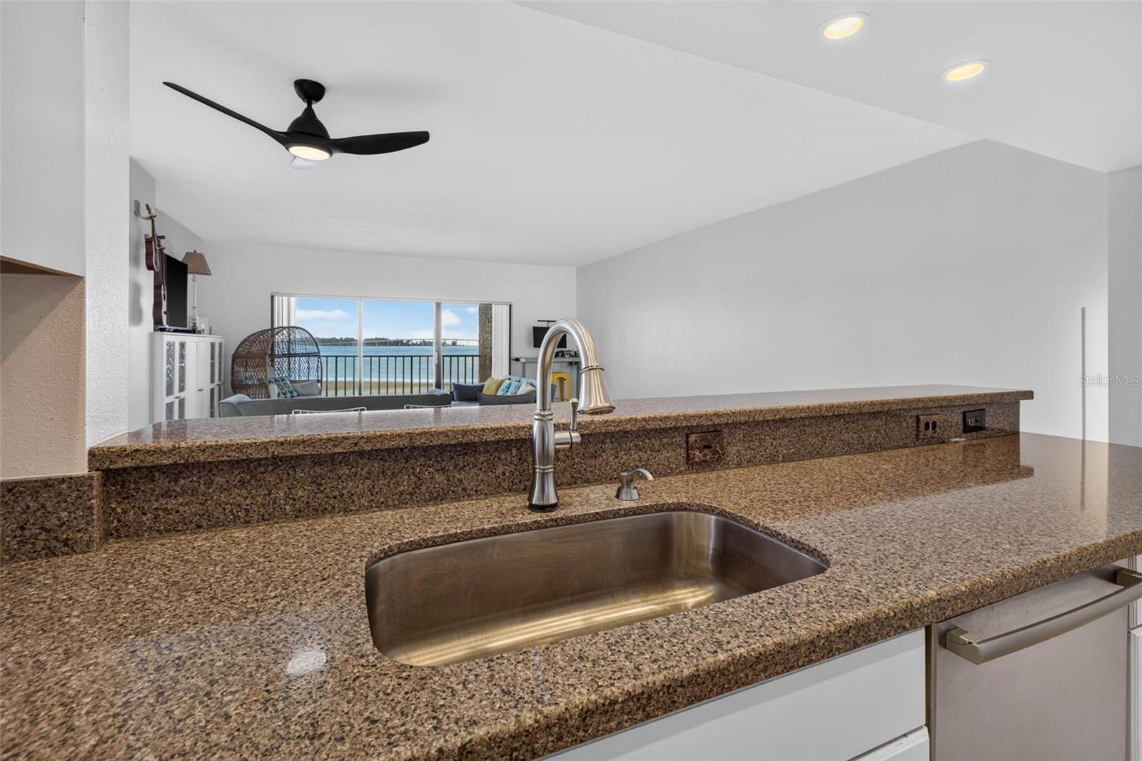CAMELOT OAKS CONDO - Residential