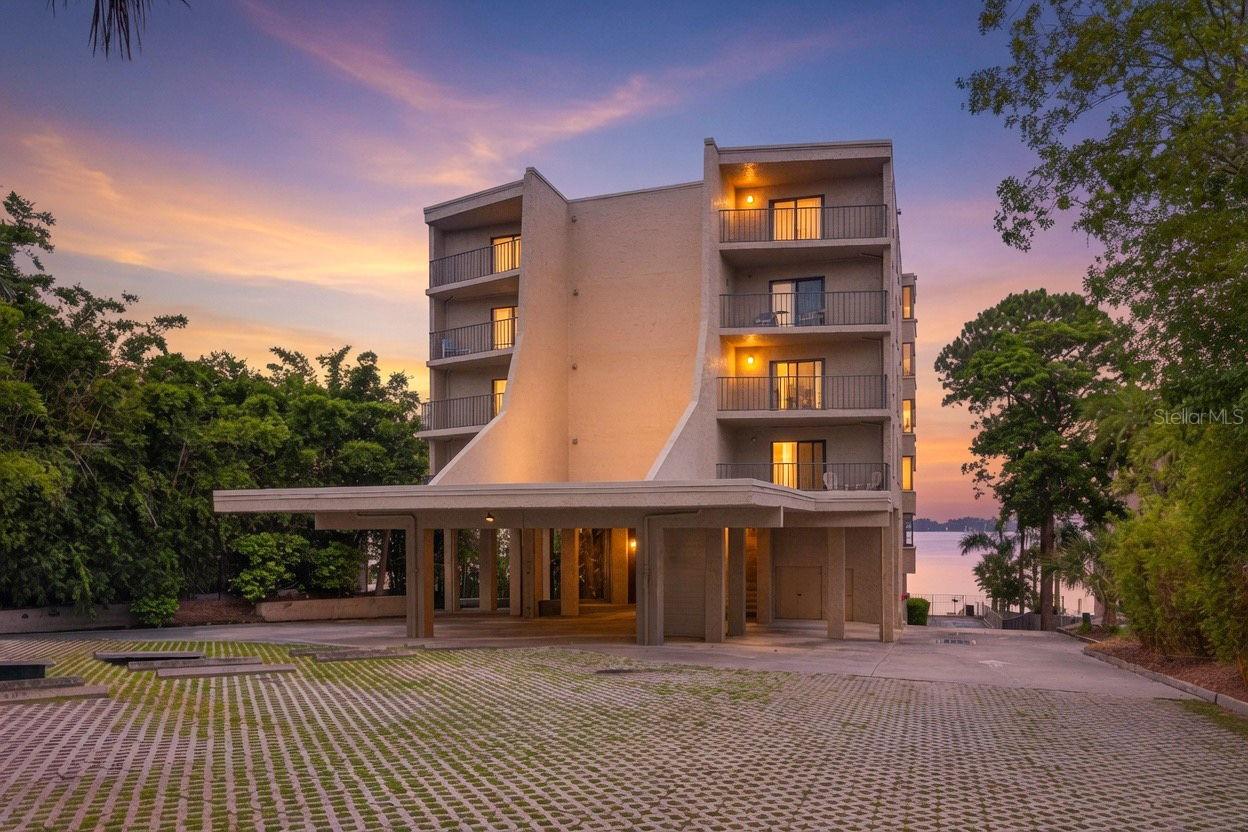 CAMELOT OAKS CONDO - Residential