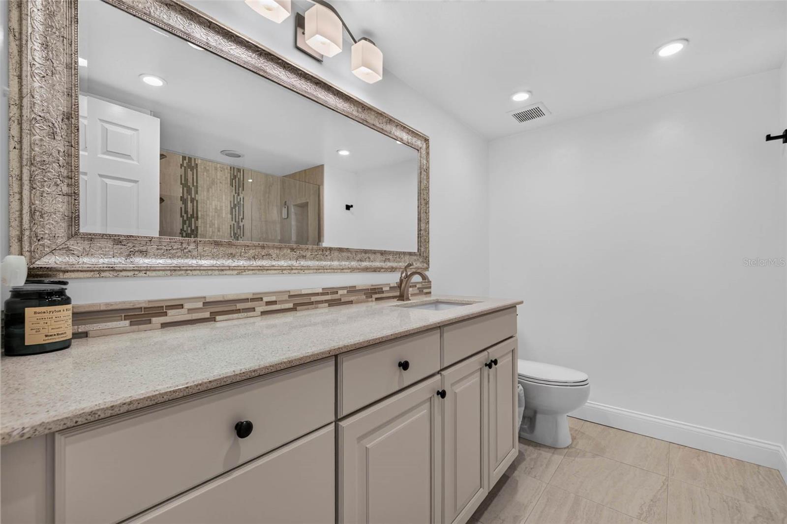 CAMELOT OAKS CONDO - Residential