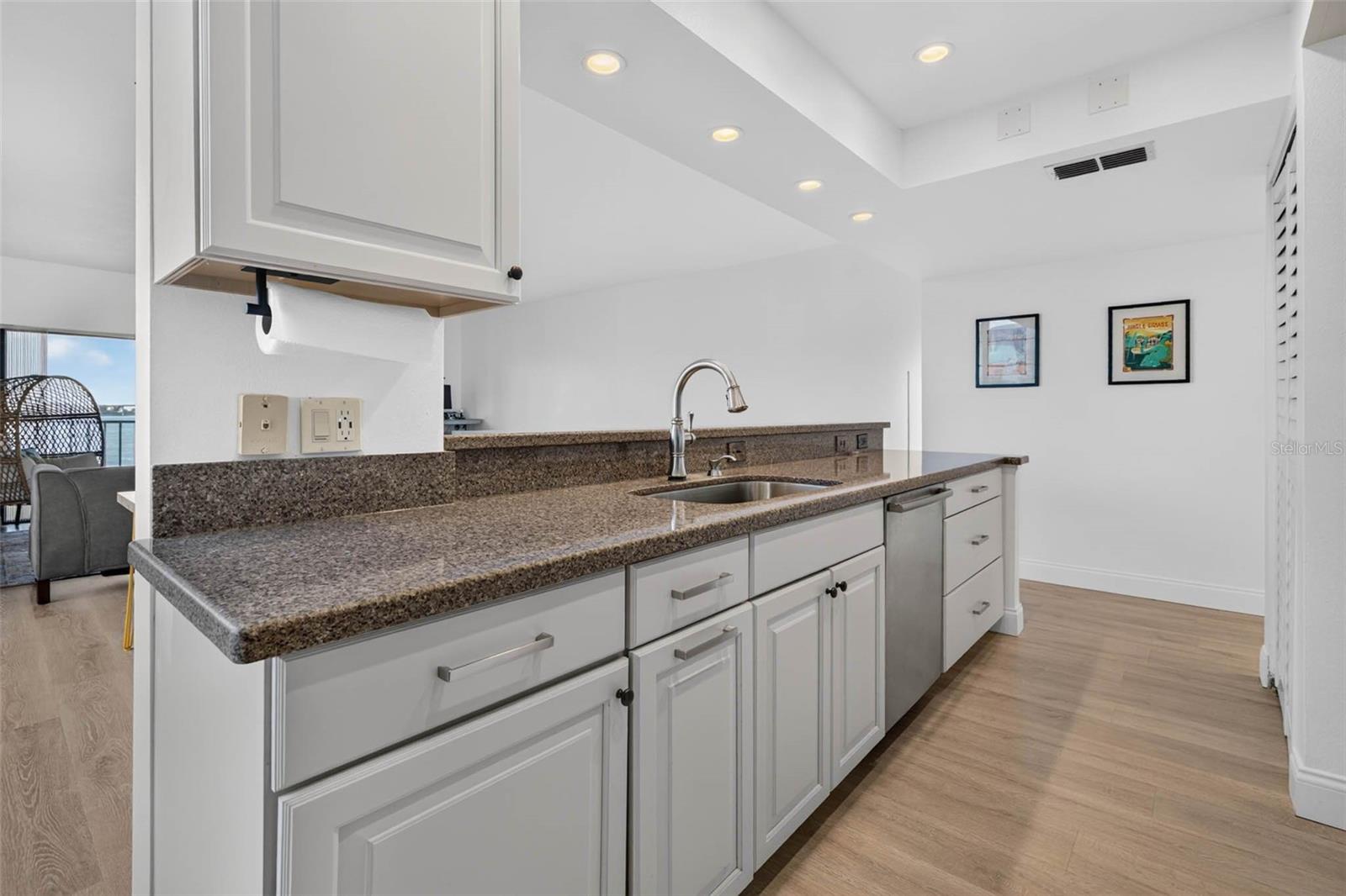 CAMELOT OAKS CONDO - Residential