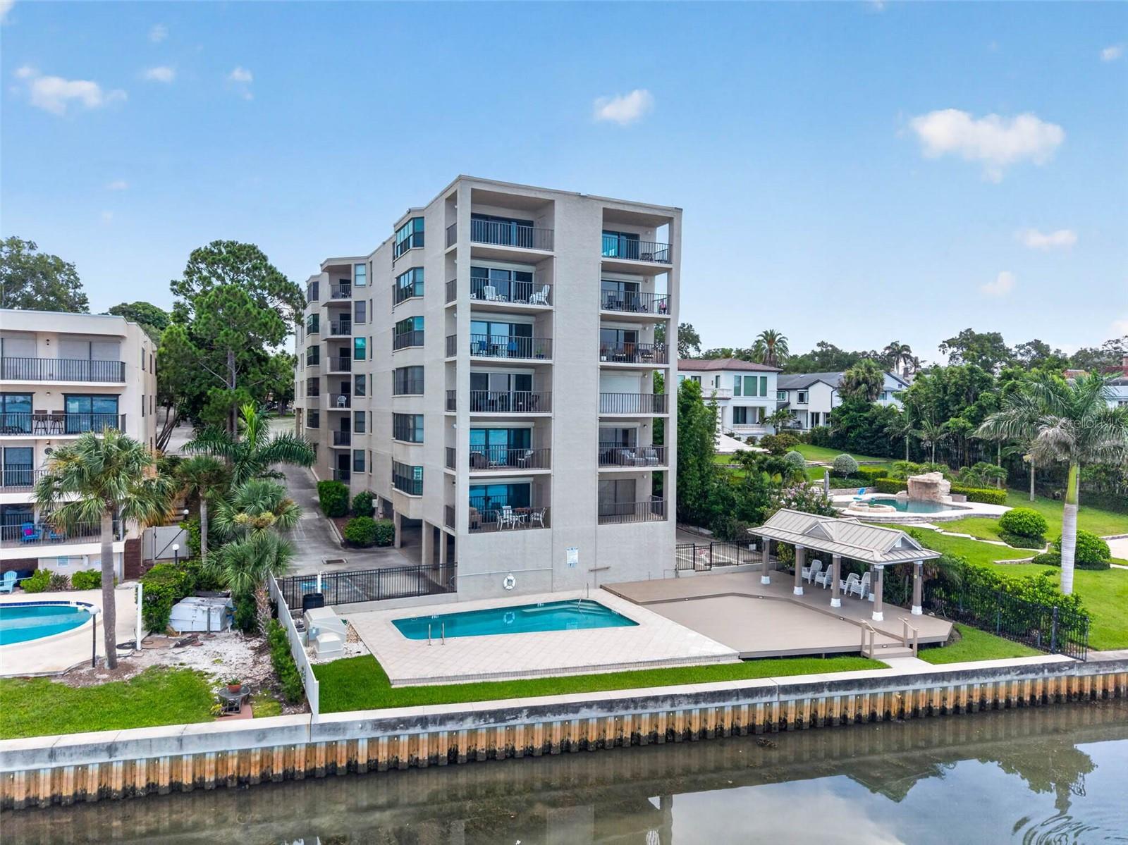 CAMELOT OAKS CONDO - Residential