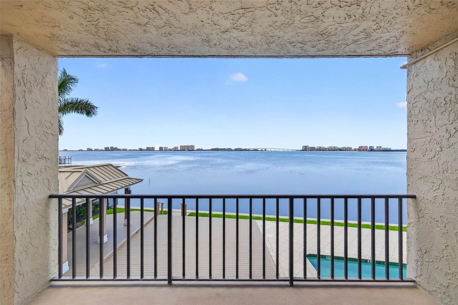 CAMELOT OAKS CONDO - Residential
