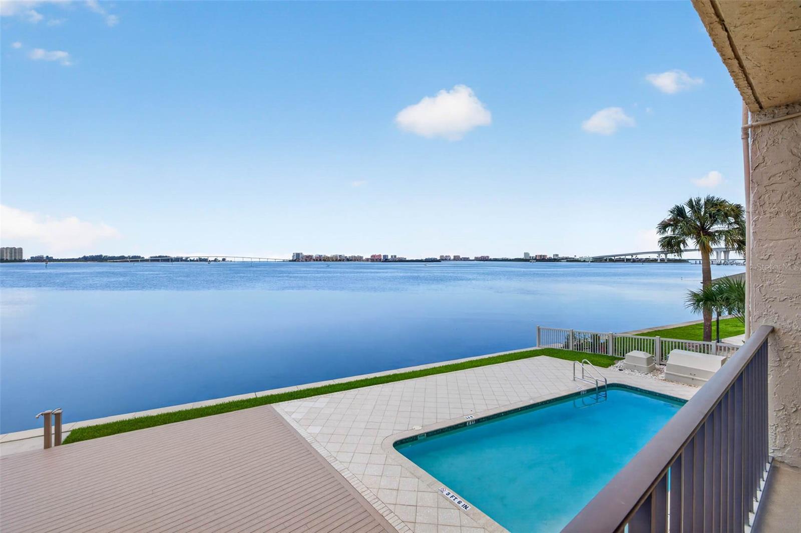 CAMELOT OAKS CONDO - Residential