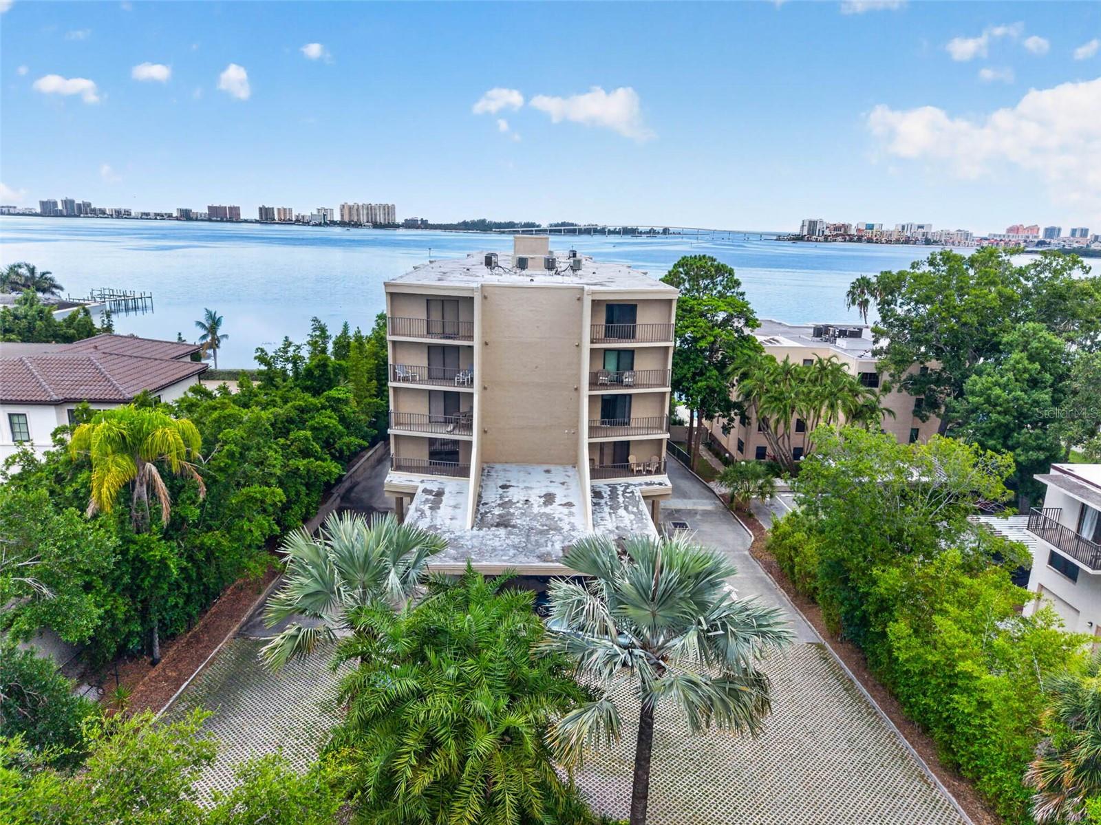 CAMELOT OAKS CONDO - Residential