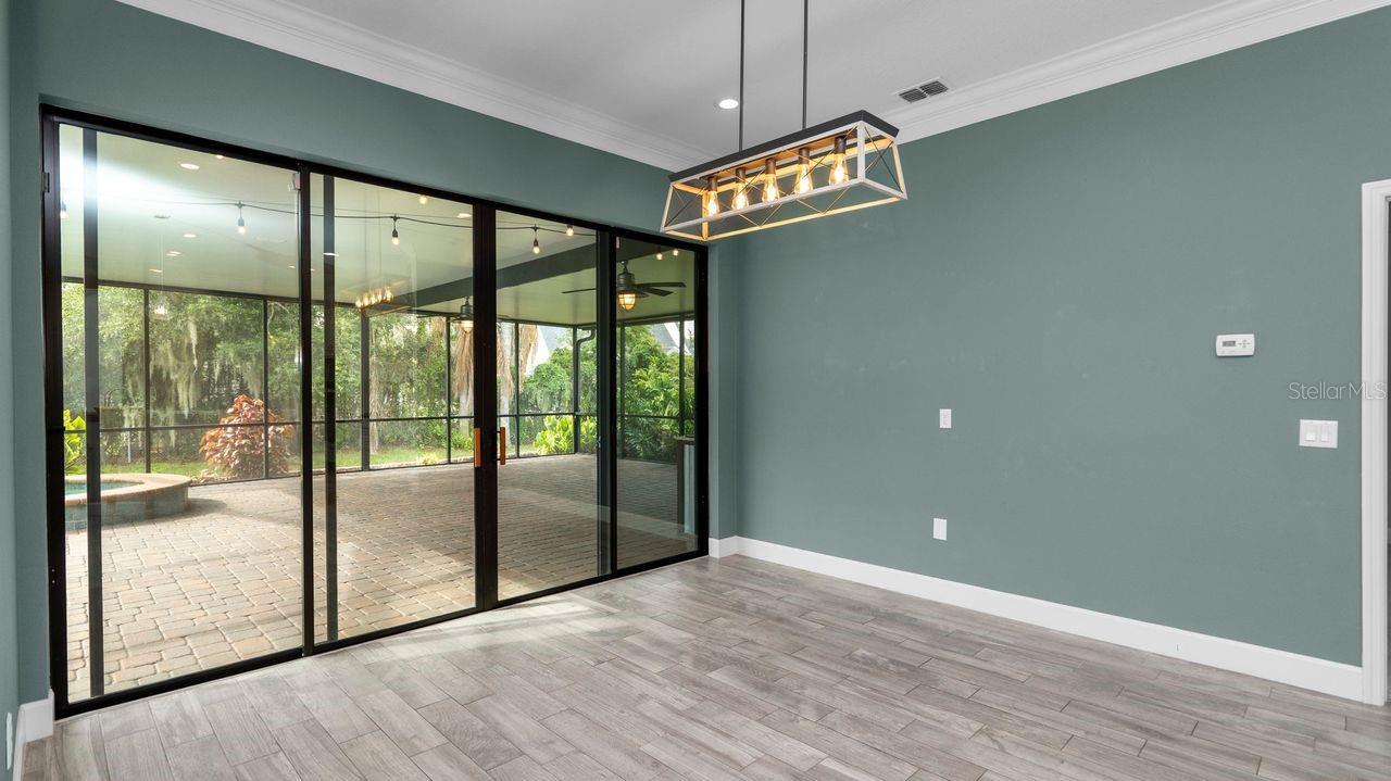 SOUTHERN OAKS - Residential