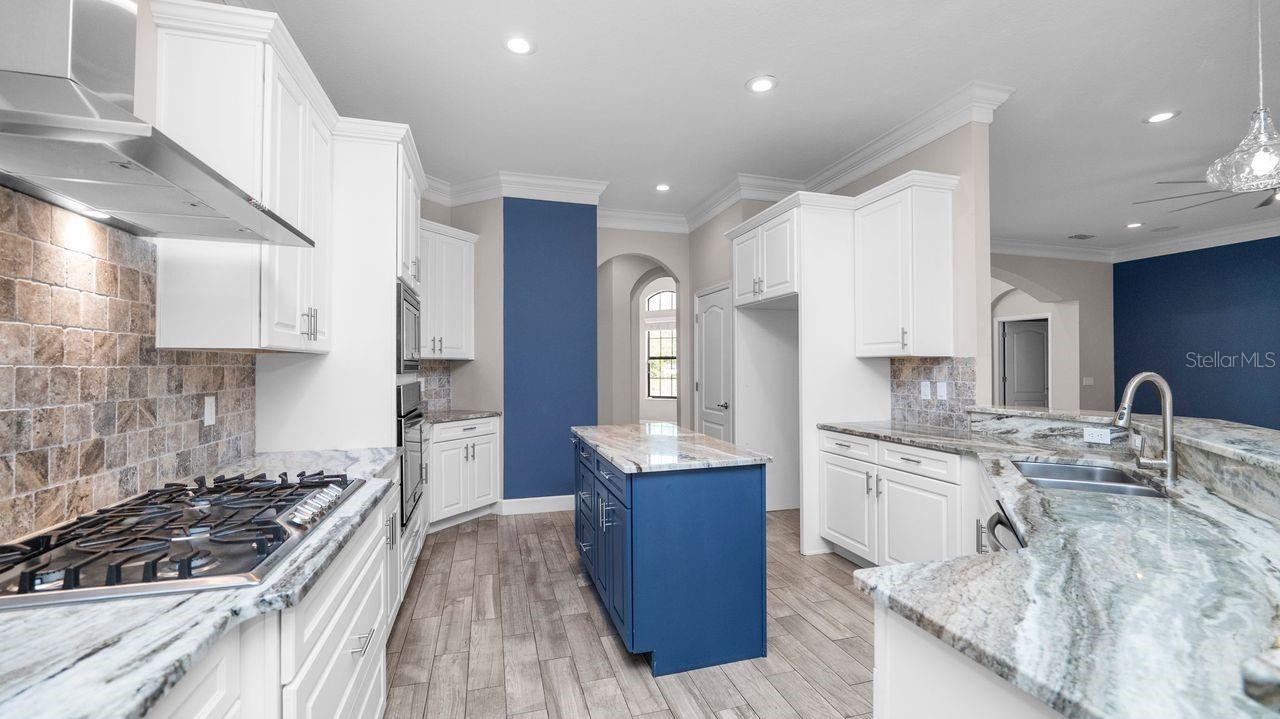 SOUTHERN OAKS - Residential