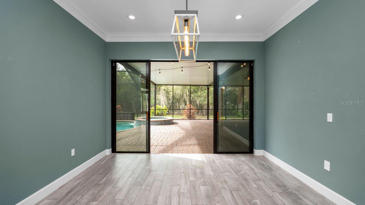 SOUTHERN OAKS - Residential