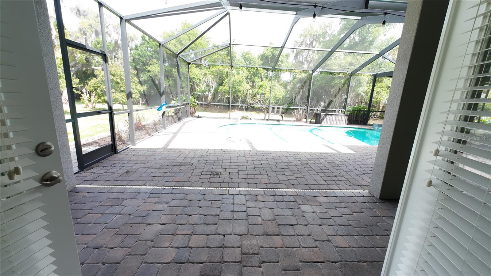SOUTHERN OAKS - Residential