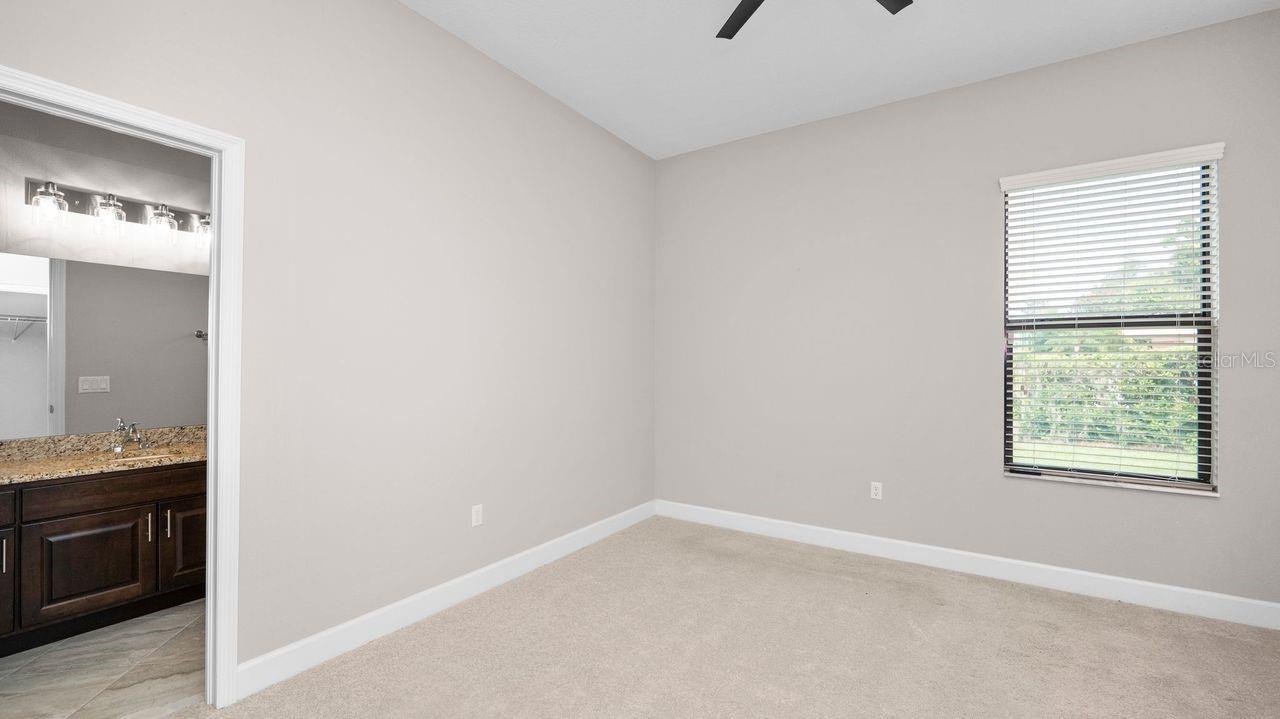 SOUTHERN OAKS - Residential