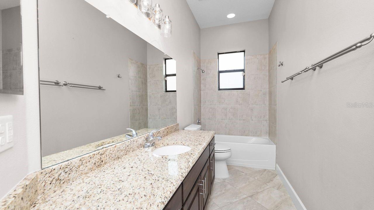 SOUTHERN OAKS - Residential