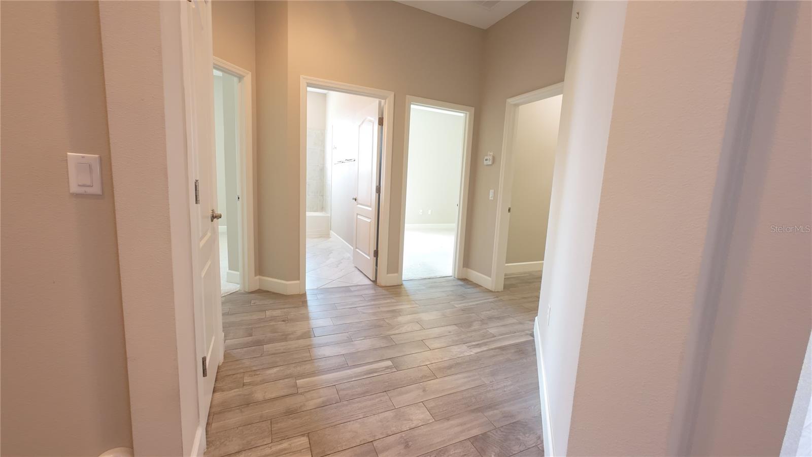 SOUTHERN OAKS - Residential