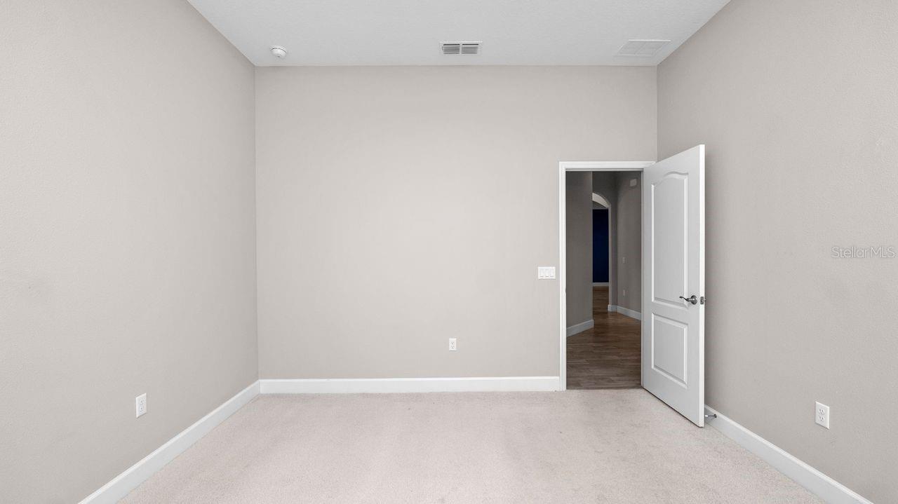 SOUTHERN OAKS - Residential