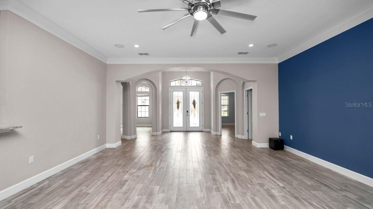 SOUTHERN OAKS - Residential