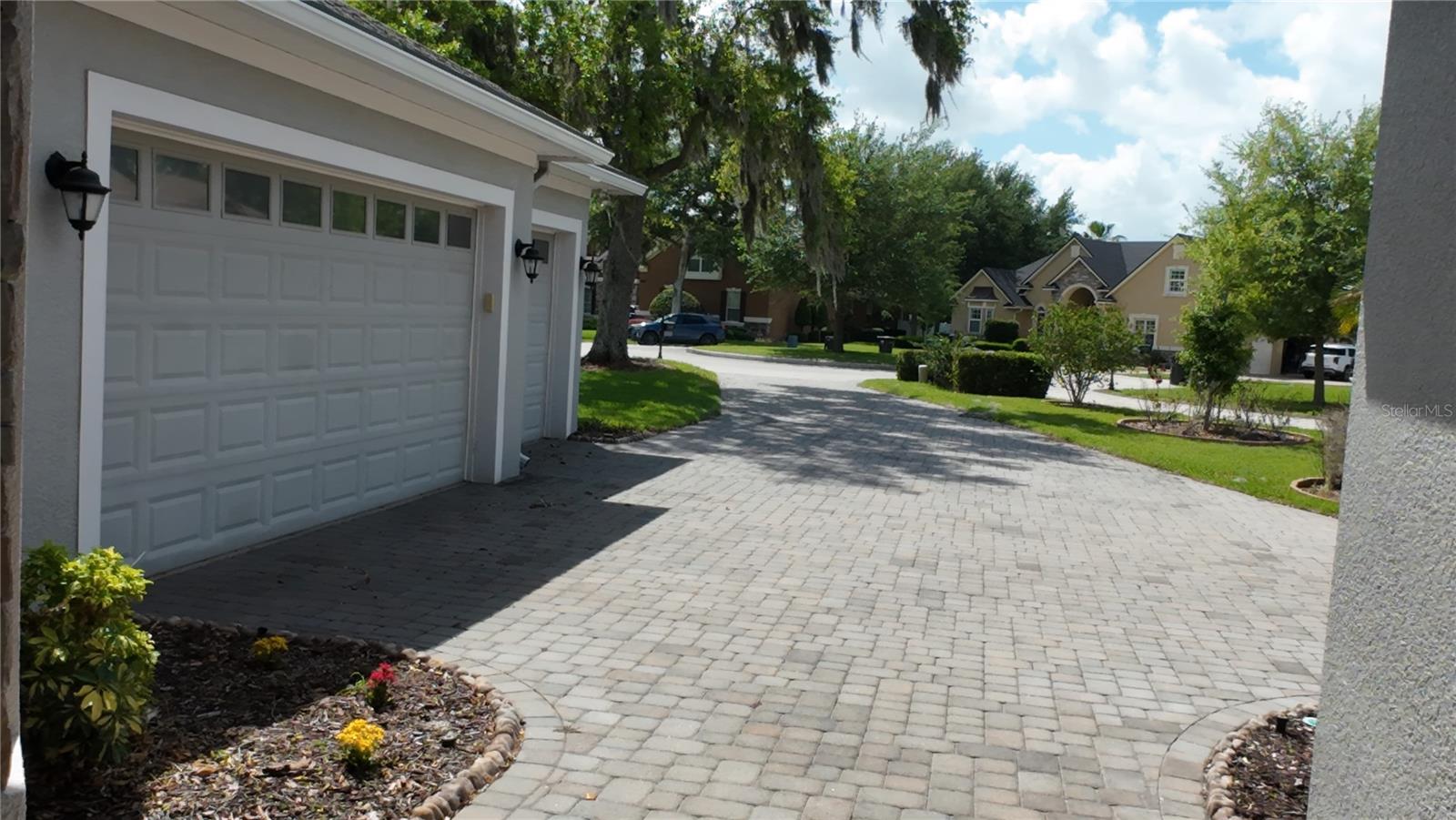 SOUTHERN OAKS - Residential