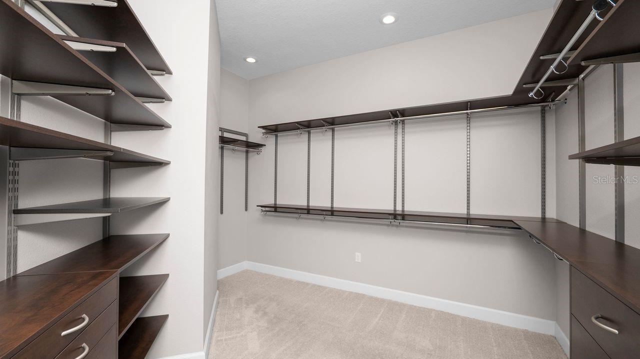 SOUTHERN OAKS - Residential