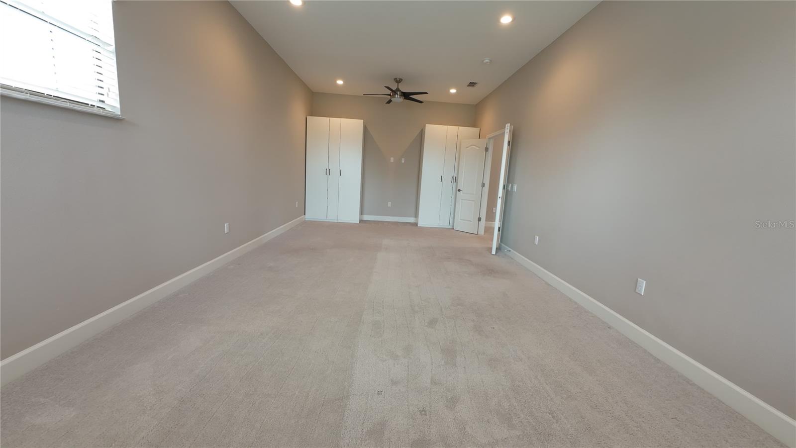 SOUTHERN OAKS - Residential