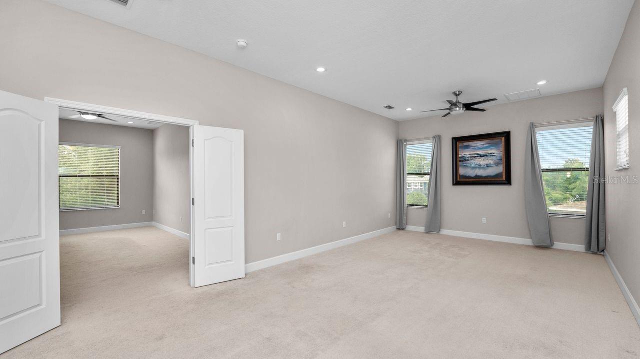 SOUTHERN OAKS - Residential