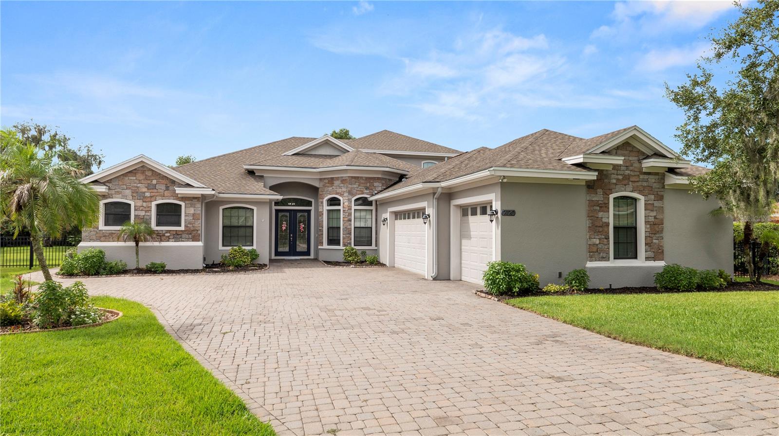 SOUTHERN OAKS - Residential