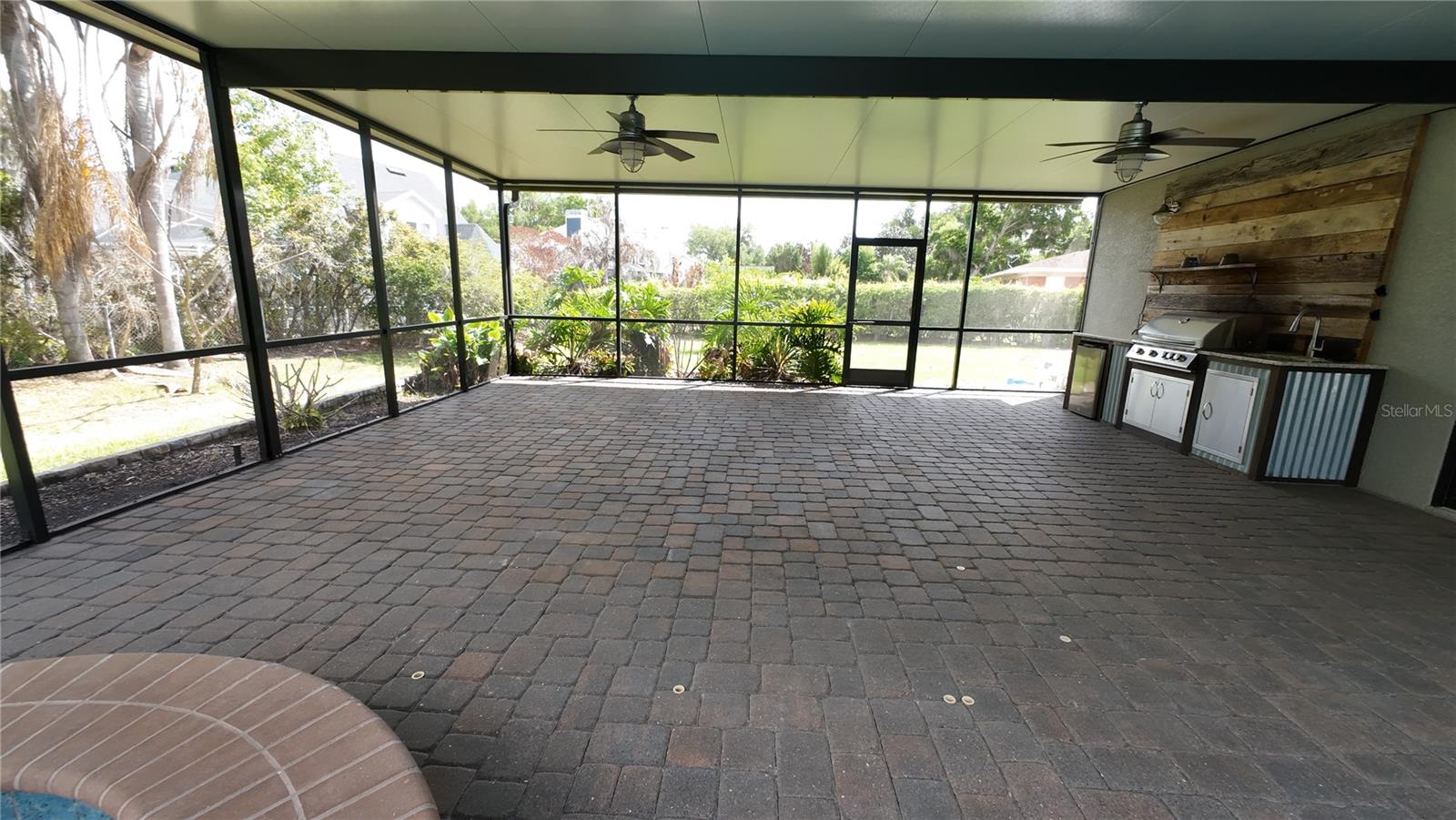 SOUTHERN OAKS - Residential