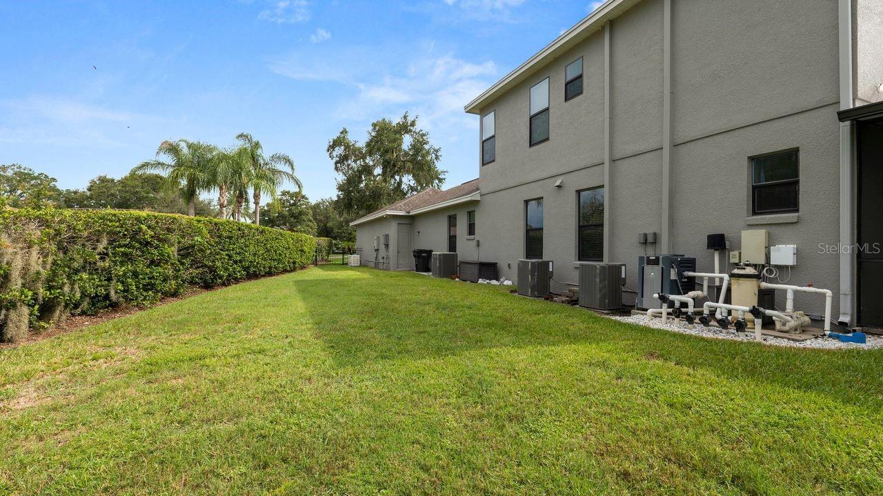 SOUTHERN OAKS - Residential