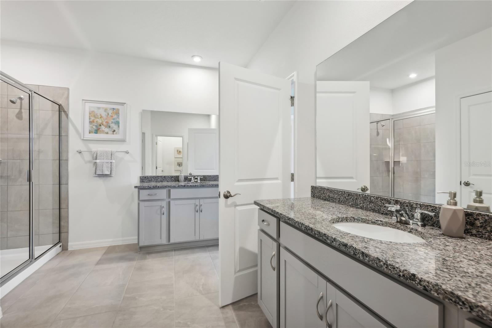 GROVES AT GRAND ISLAND - Residential