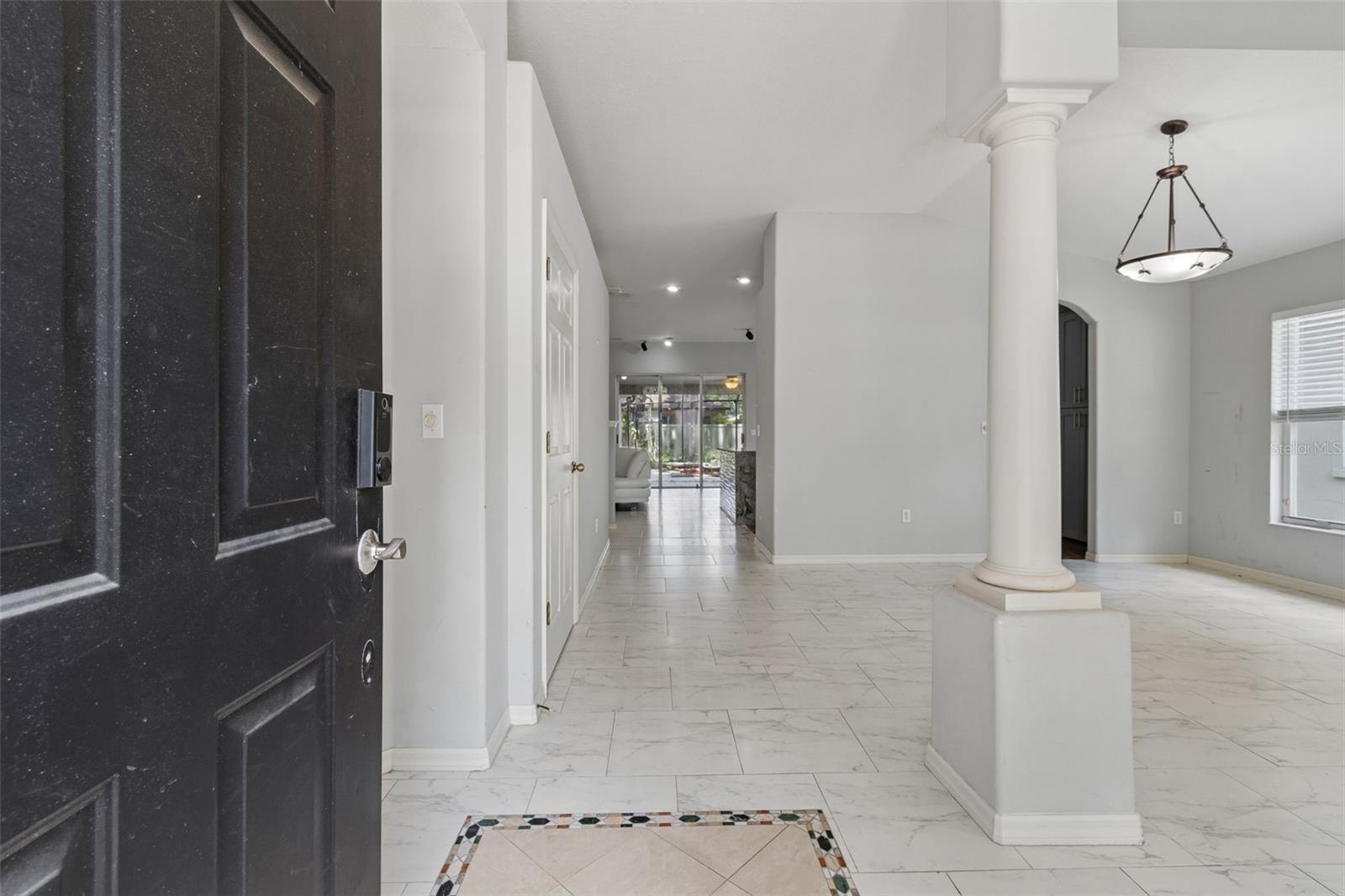WHISPERING OAKS - Residential