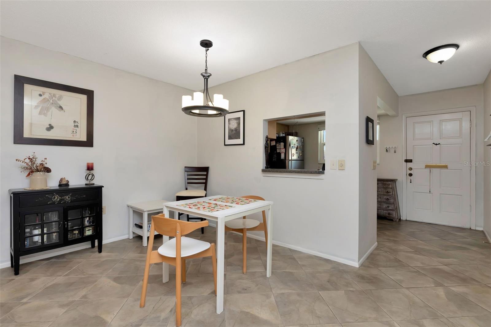 HEATHER HILL APTS - Residential