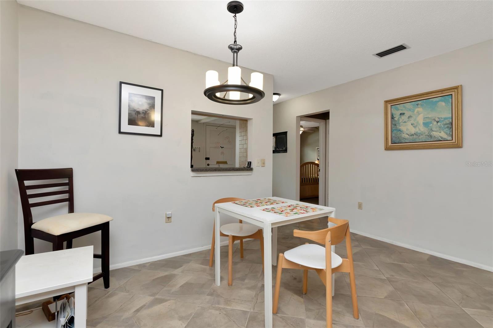 HEATHER HILL APTS - Residential