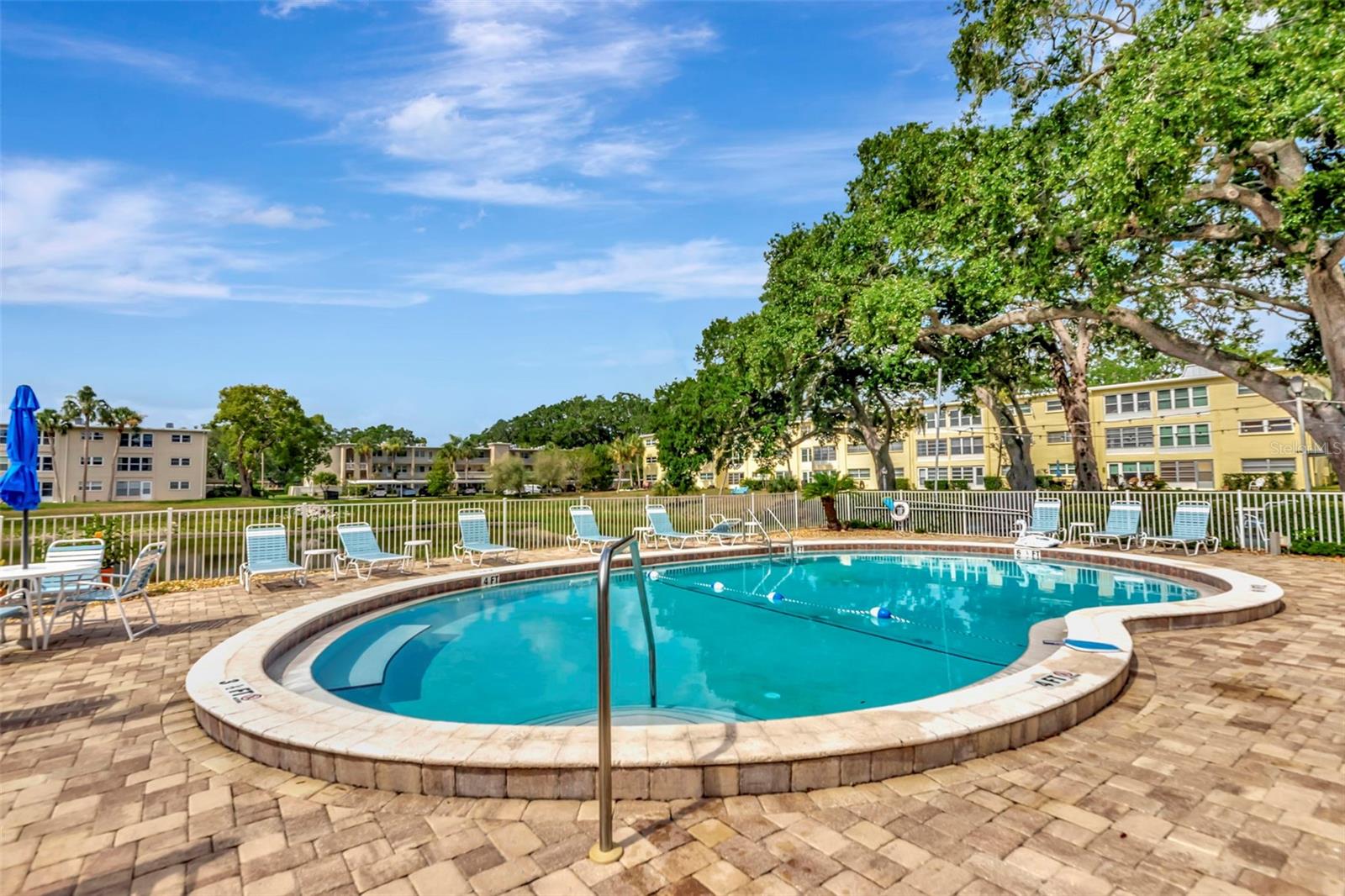 HEATHER HILL APTS - Residential
