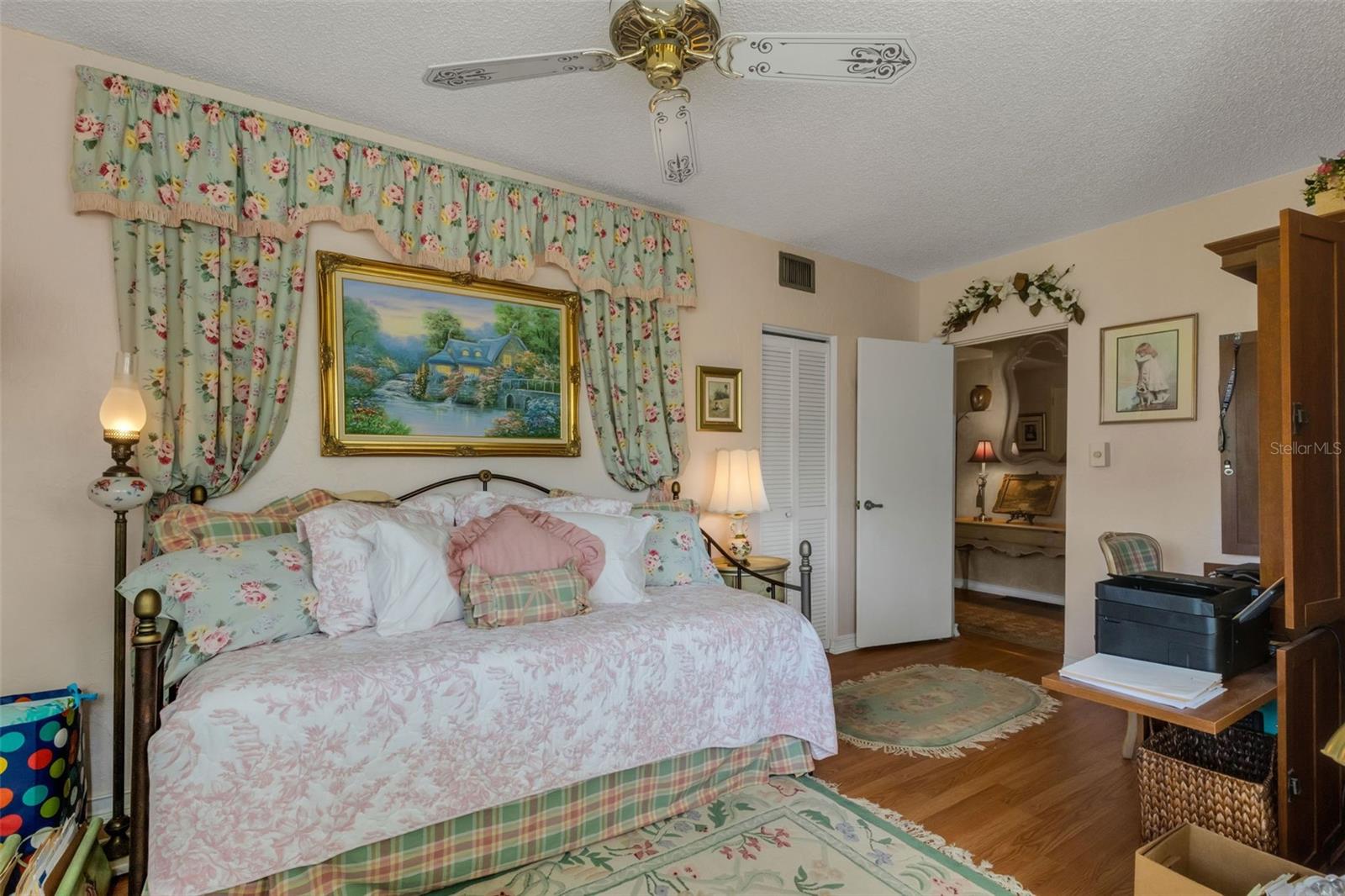 HIAWATHA HEIGHTS - Residential