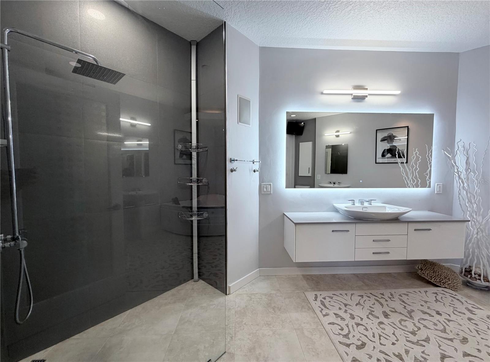 HIBISCUS-BY-THE-SEA CONDOMINIUM BLDG 2 UNIT 104 - Residential