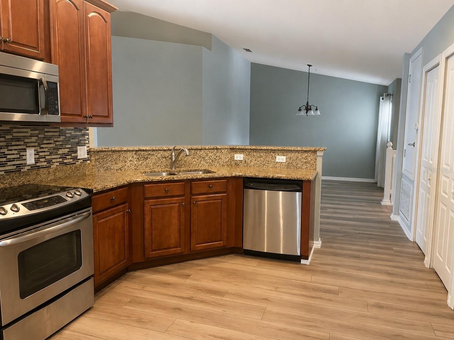 PROMENADES AT BELLA TRAE - Residential