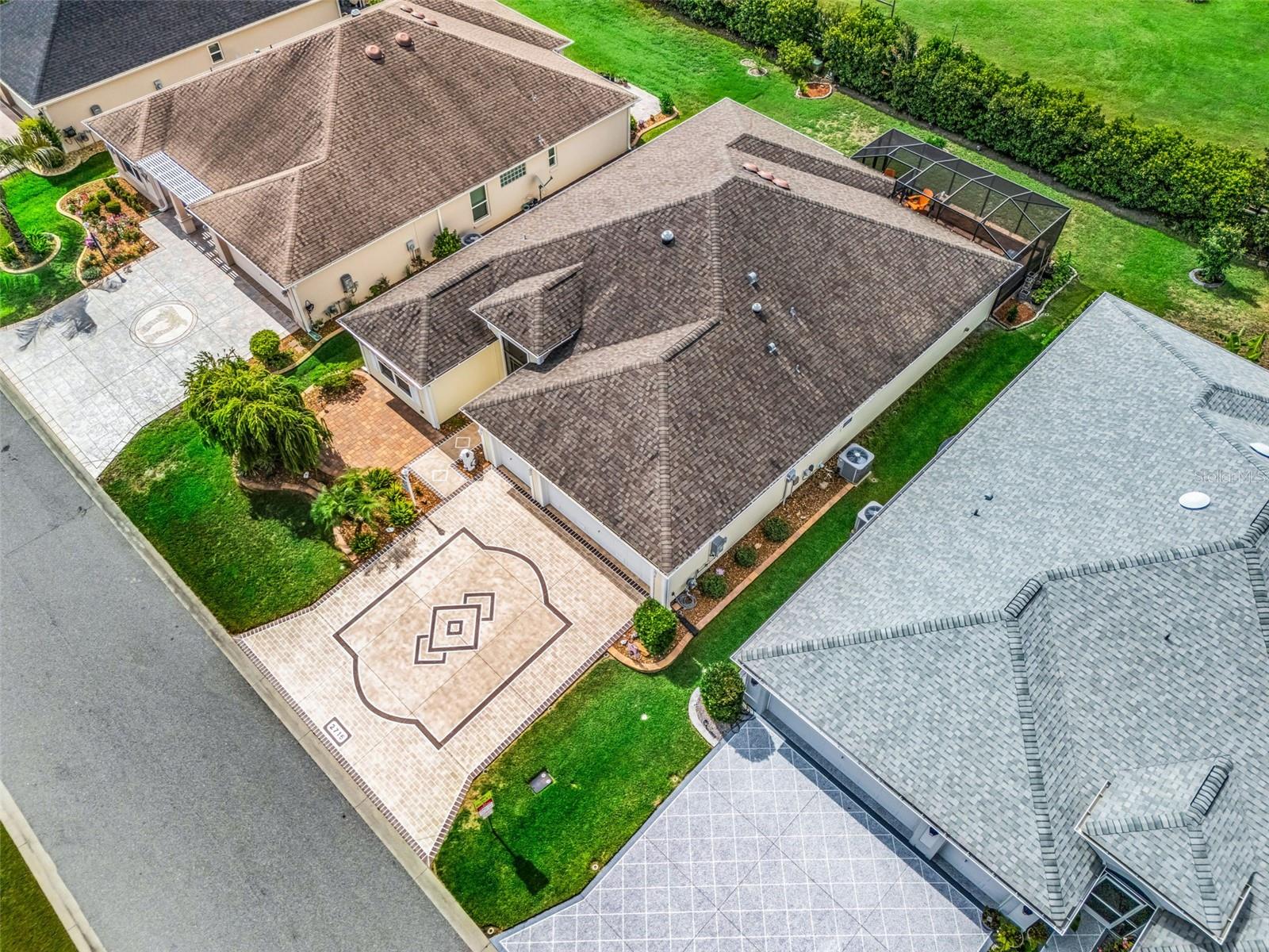 VILLAGE/FENNEY UN #8 - Residential