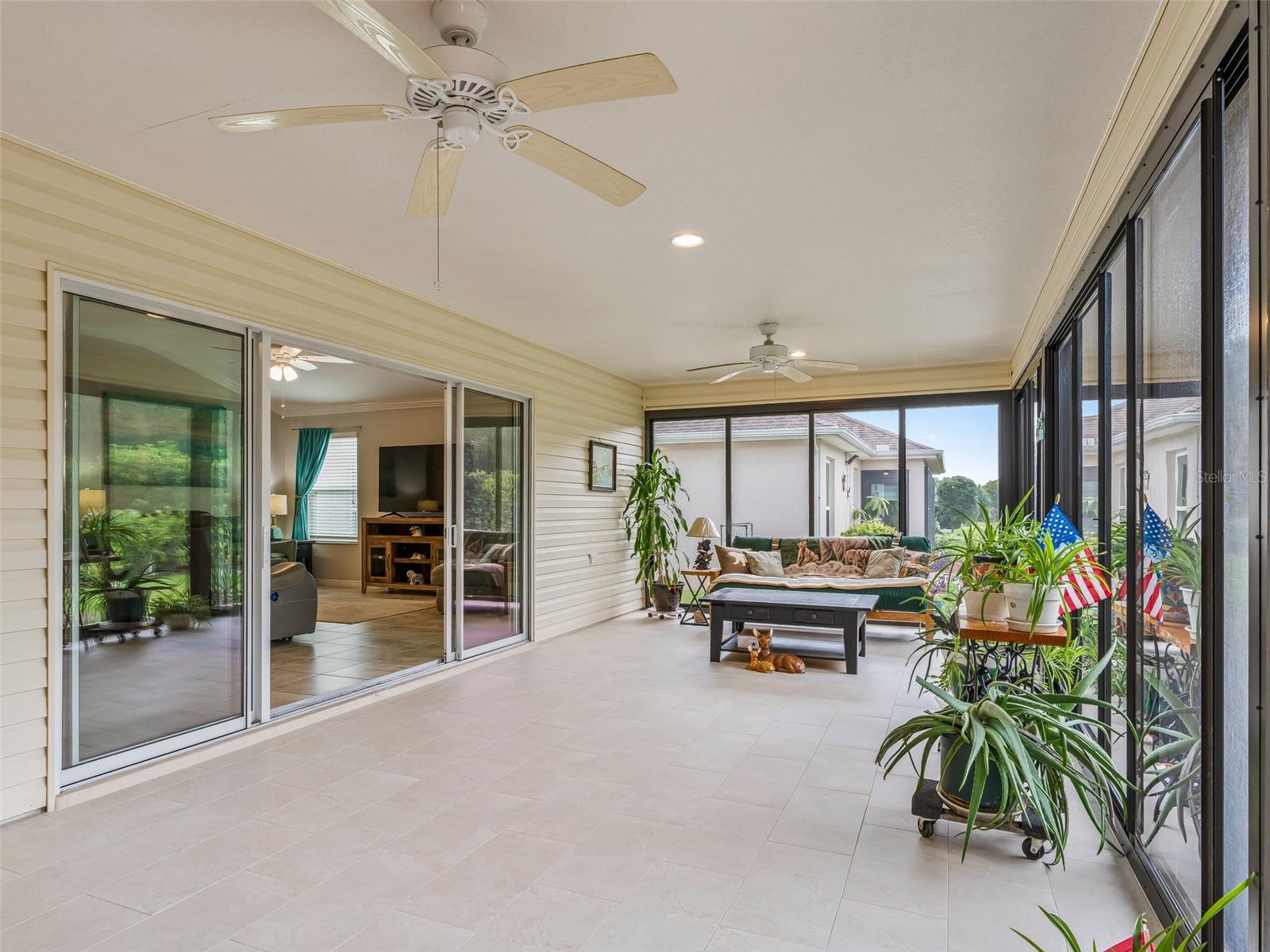 VILLAGE/FENNEY UN #8 - Residential