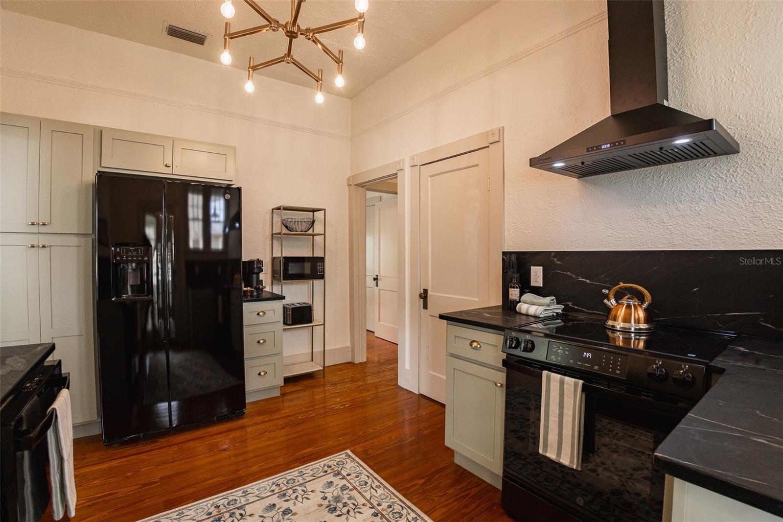 CALDWELLS ADD LTS B & M MAGNOLIA PLACE - Residential Lease