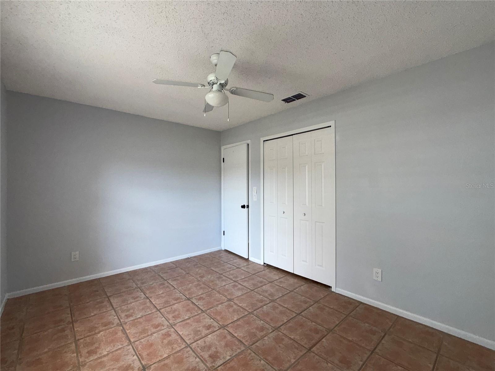 HUNTERS TRACE - Residential