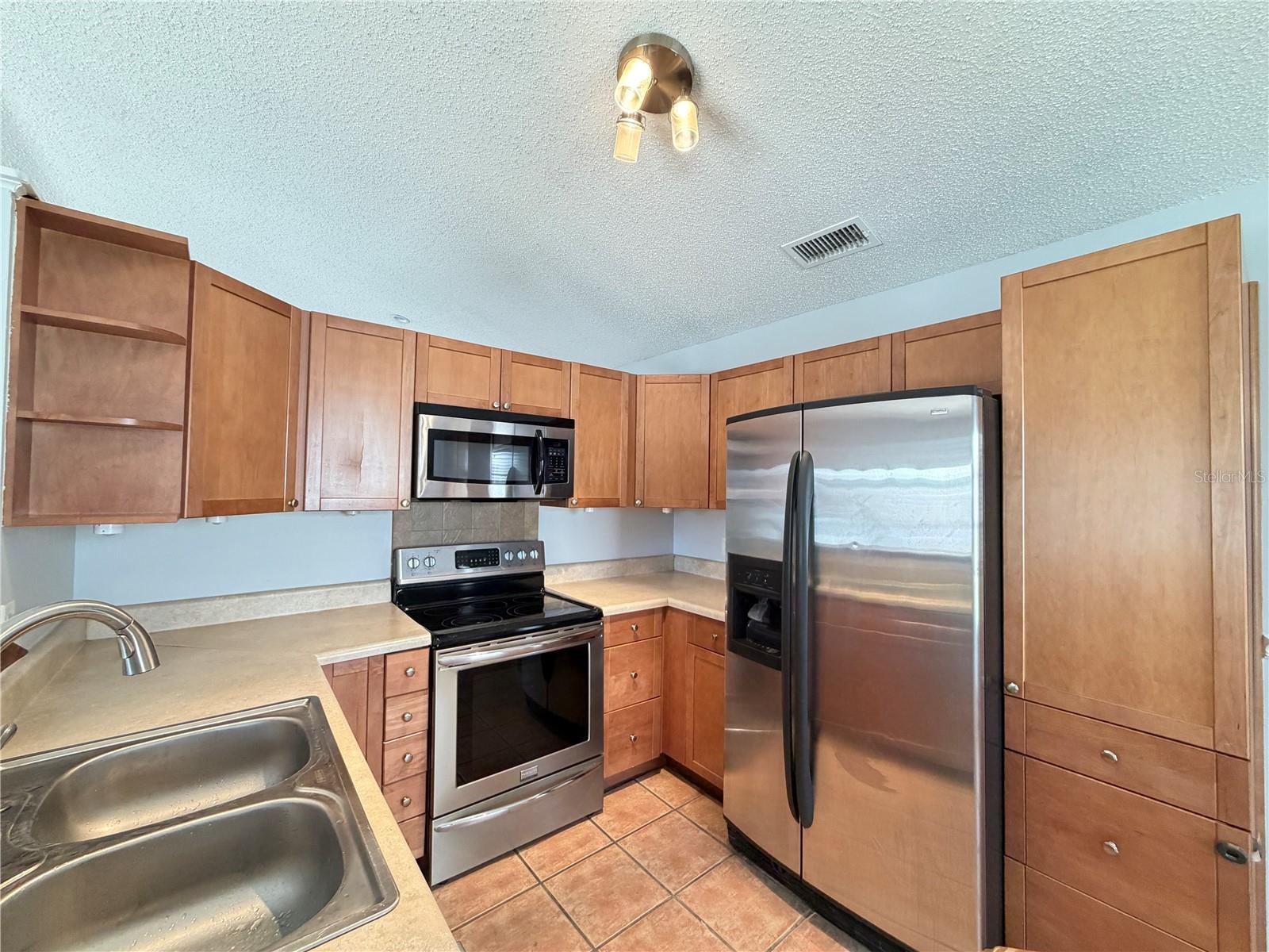 HUNTERS TRACE - Residential