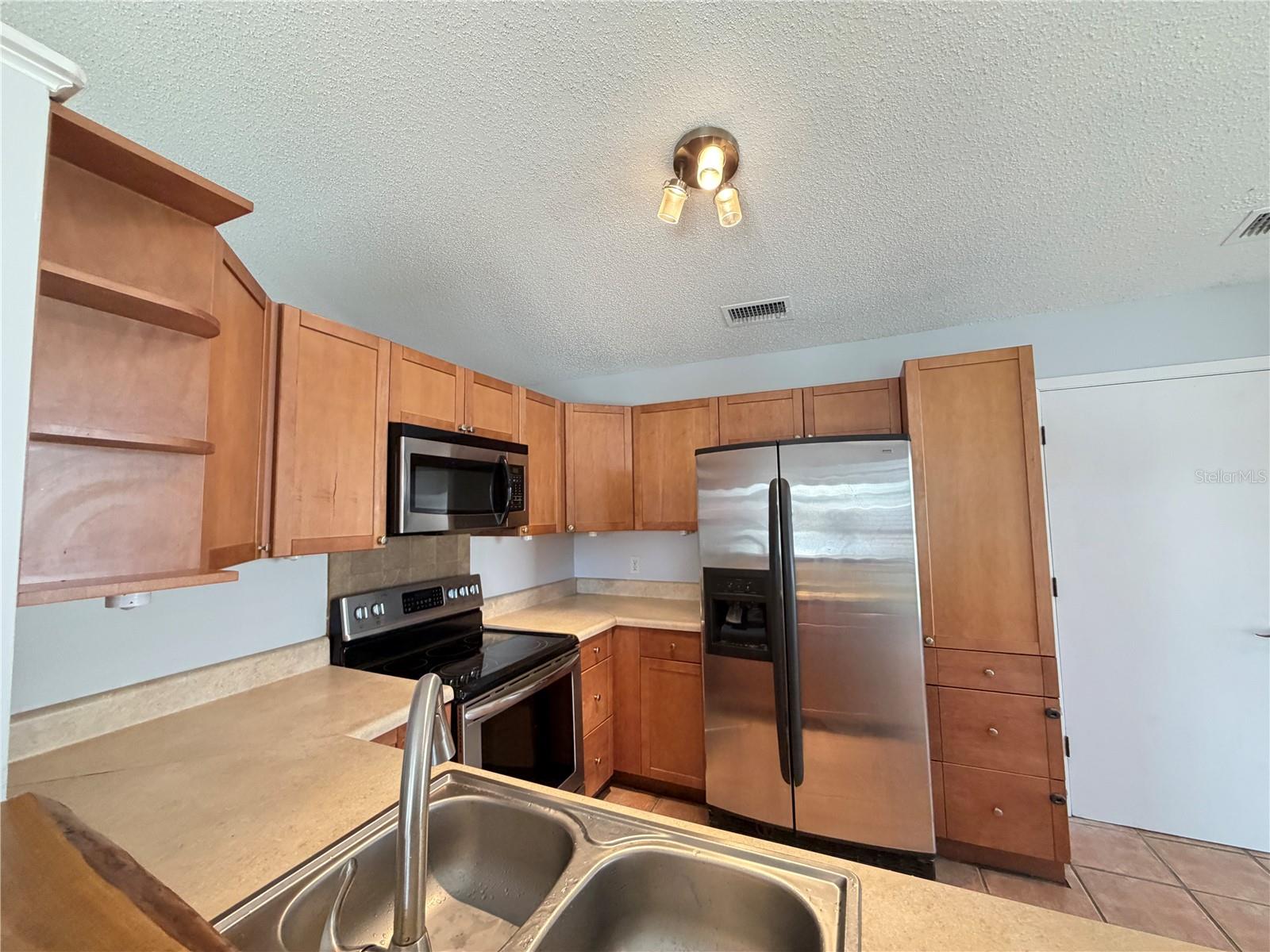 HUNTERS TRACE - Residential