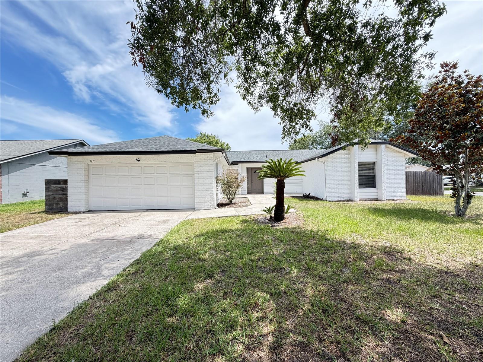HUNTERS TRACE - Residential