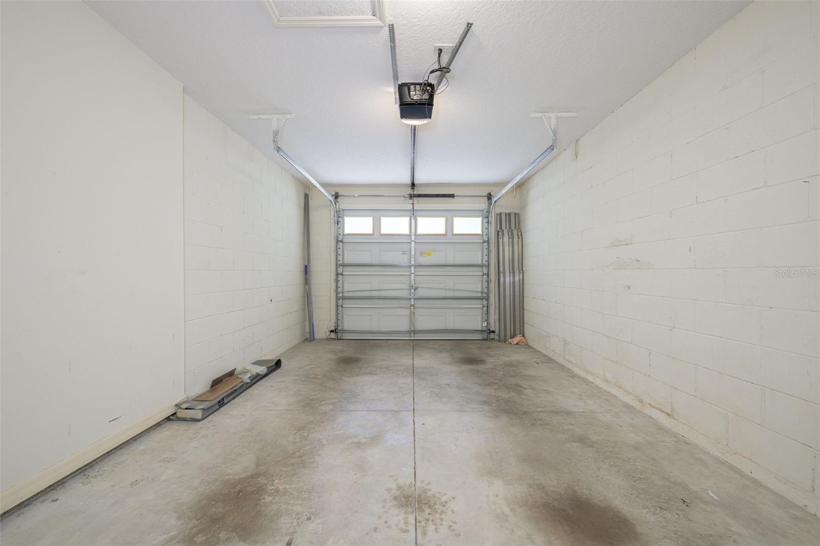 WEST HLNDS 02 - Residential
