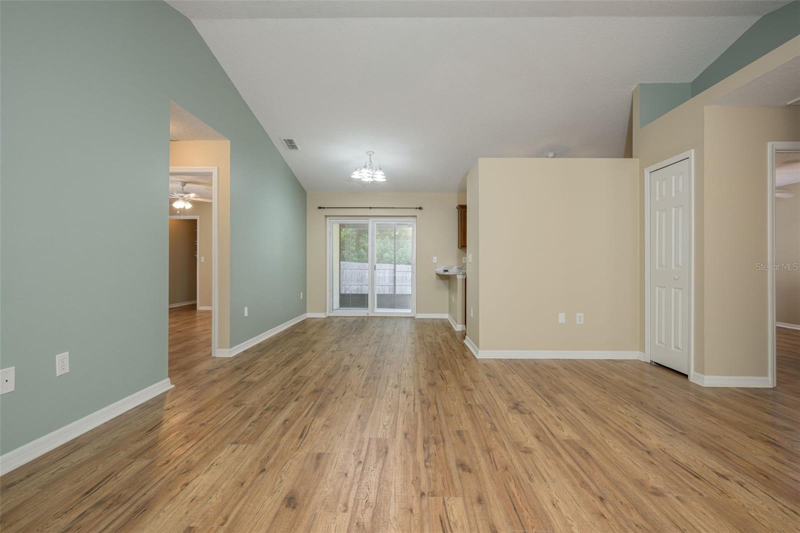 WEST HLNDS 02 - Residential