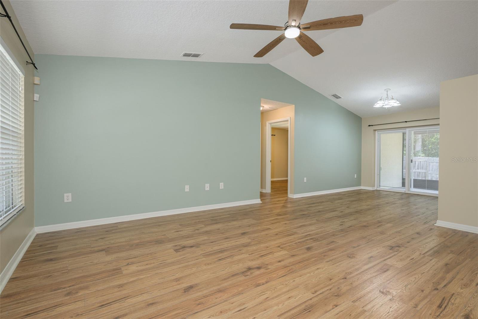 WEST HLNDS 02 - Residential