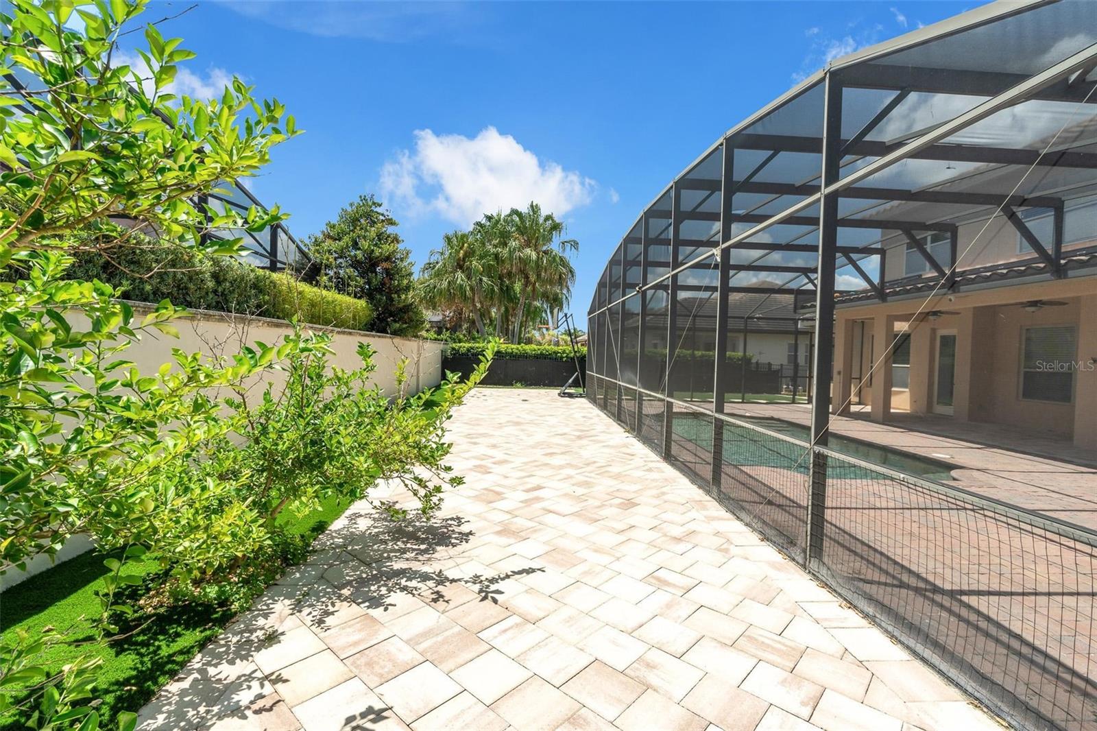 CASA DEL LAGO-REPLAT - Residential